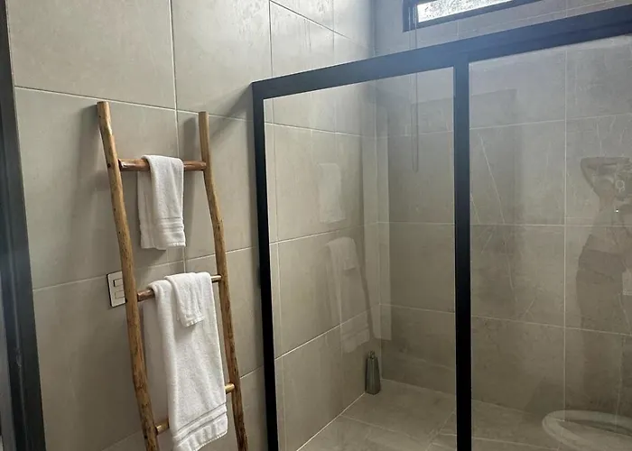 Сasa de vacaciones Charming 3bedroom House In